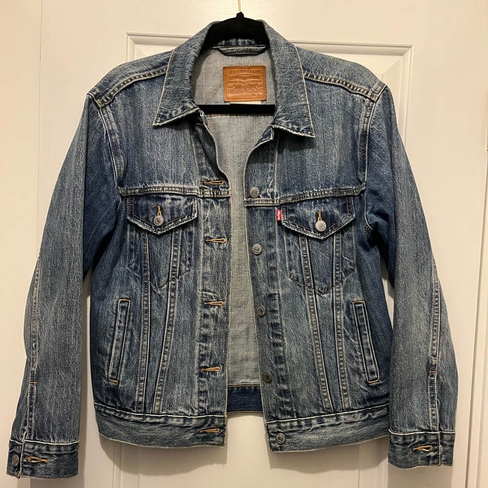 Levi’s Denim Jacket | Size Small